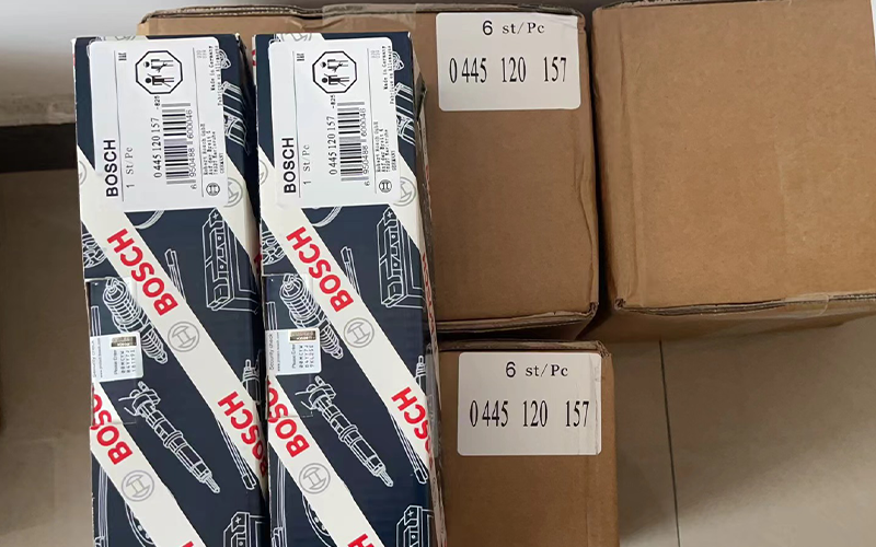 Форсунка топливная Bosch 0445120157